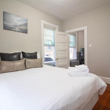 2 Bedroom Condo Close To Boston And Cambridge With Free Parkings Esterno foto