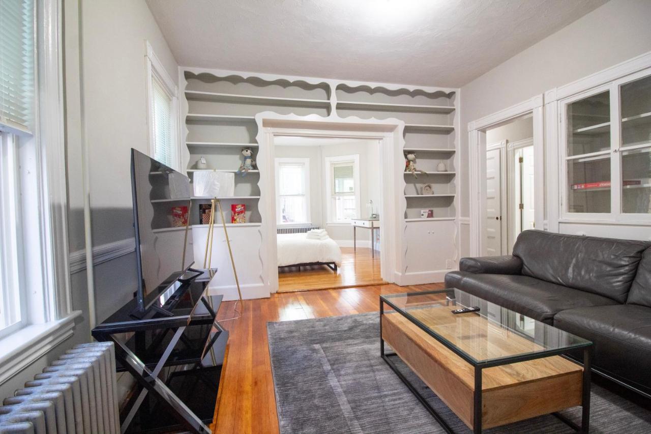 2 Bedroom Condo Close To Boston And Cambridge With Free Parkings Esterno foto